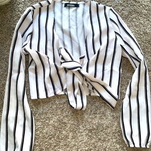 Missguided Black and White Tie Crop Top
